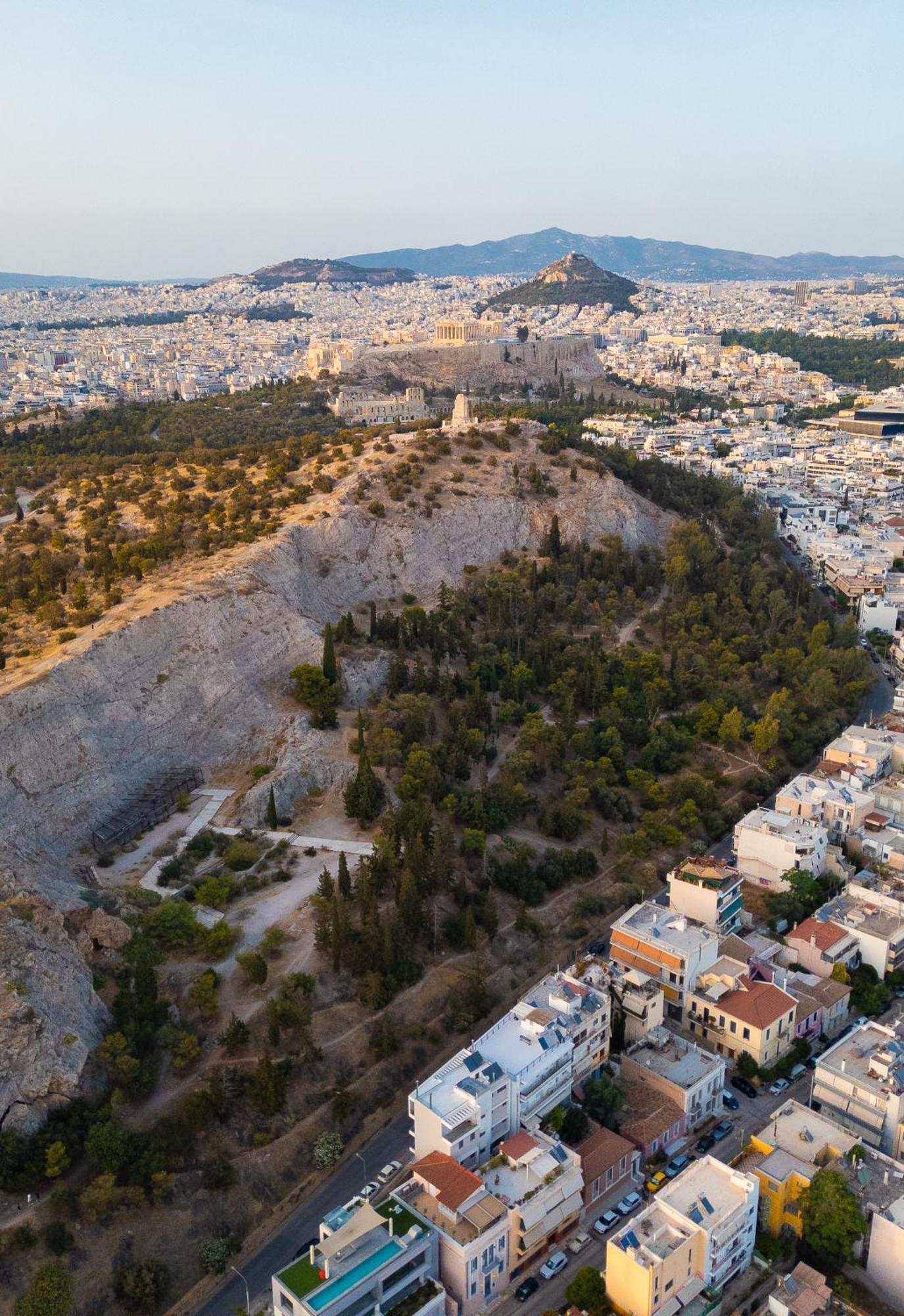 Spacious 2-bdrm At Filopappou Hill In Koukaki! * Athens