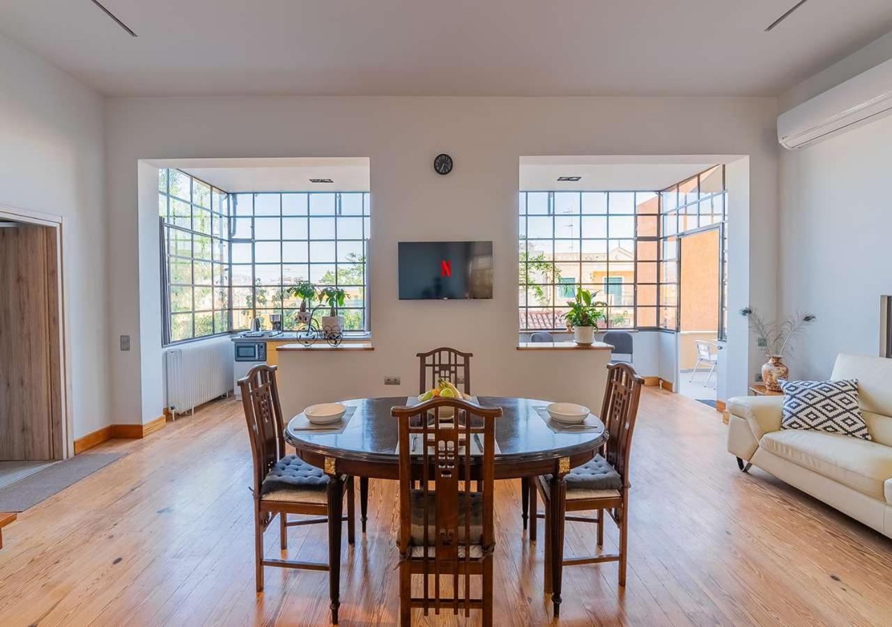 Apartment Spacious 2-bdrm At Filopappou Hill In Koukaki! Athens